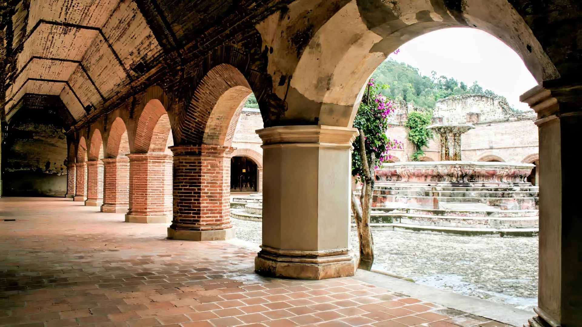 The ruins of La Merced Church. One of the must-see colonial jewels in Antigua, Guatemala.