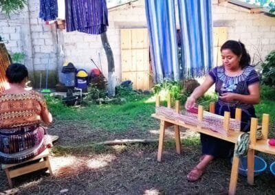 Maya-ladys-weaving-in-Lake-Atitlan